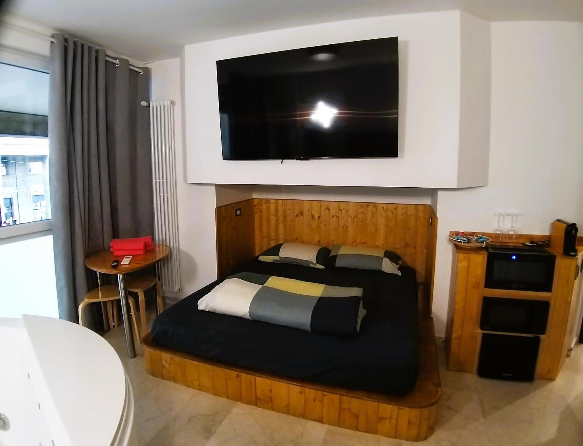 Alojamento de Acomodação e Pequeno-almoço 4roomz Bolonha