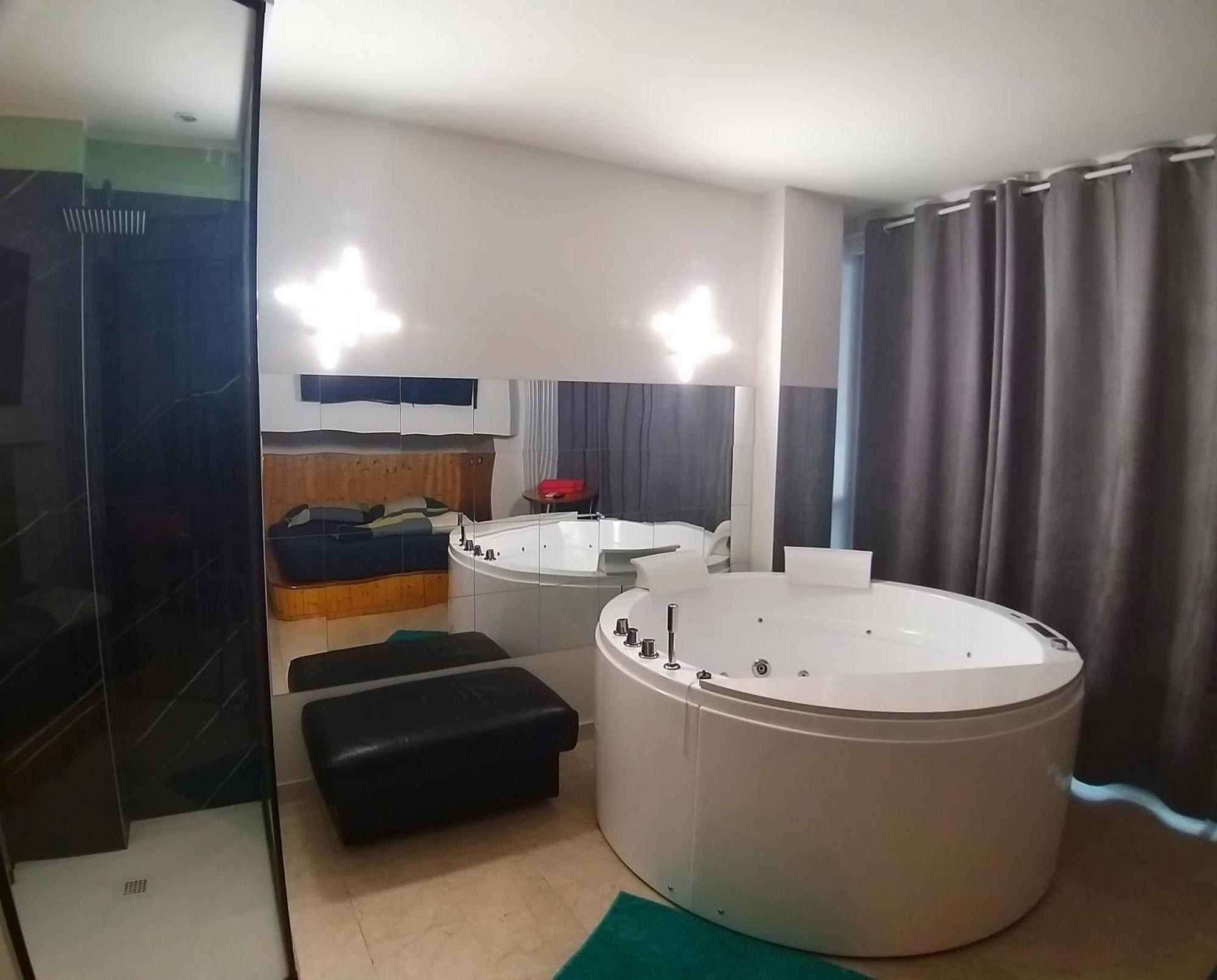 4roomz Alojamento de Acomodação e Pequeno-almoço Bolonha